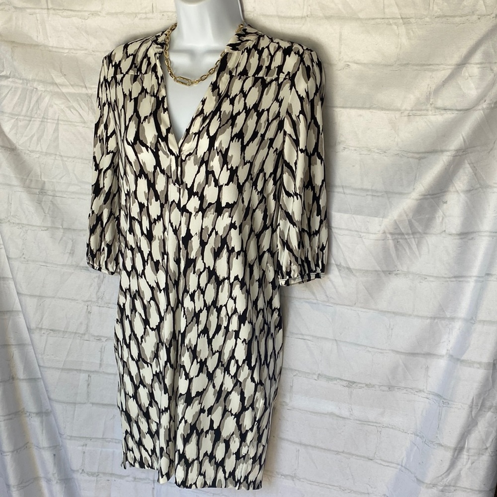 Banana Republic size Petite XXS tunic dress white  geometric 3/4 length sleeve.